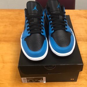 BRAND NEW. size 9.5. Air jordan 1 low. Laser blue